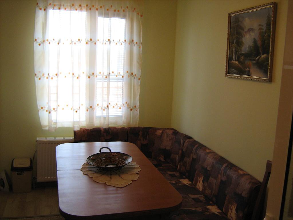 Guest House Gorski Kut Granitovo Rom bilde